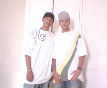 2 mec style je c commen leur mes ptin ca dechir .......dakhala ......lol